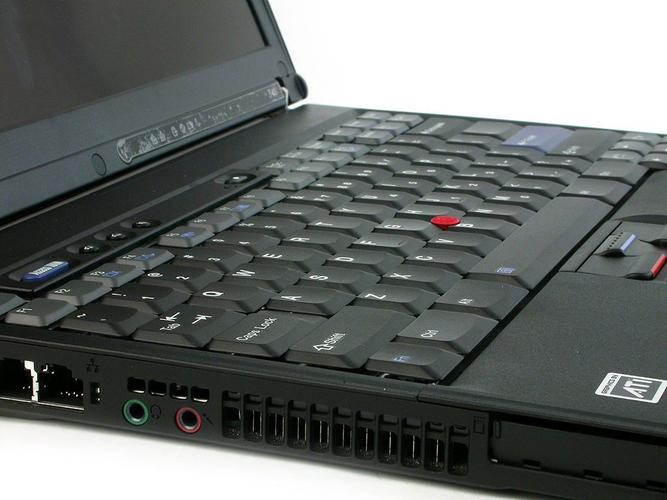 thinkpad哪个系列屏幕好？t43p用的什么cpu-图2