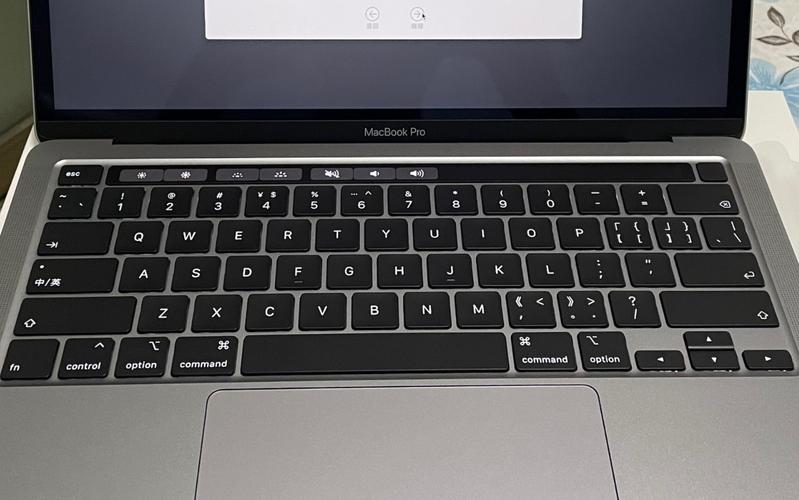 背光键盘是什么意思？macbook背光键盘是什么意思-图1