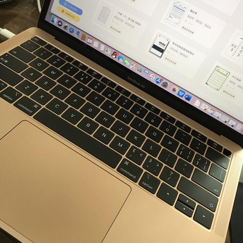 macbook的屏幕为什么这么薄？苹果电脑什么系列薄-图1