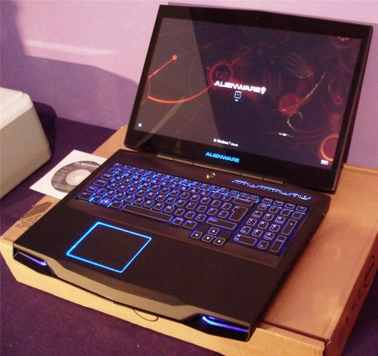 戴尔Alienware M17X R3和戴尔Alienware R4哪个好？m17x r3怎么样-图2