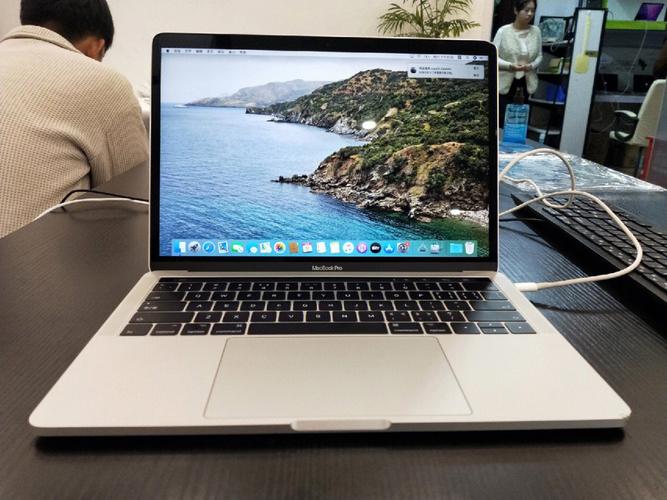 哪些笔记本的显示效果能和MacBook retian媲美？笔记本屏幕媲美macbook-图2